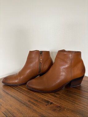 Thursday Boot Company Women's Brown Leather Ankle Booties with Side Zip